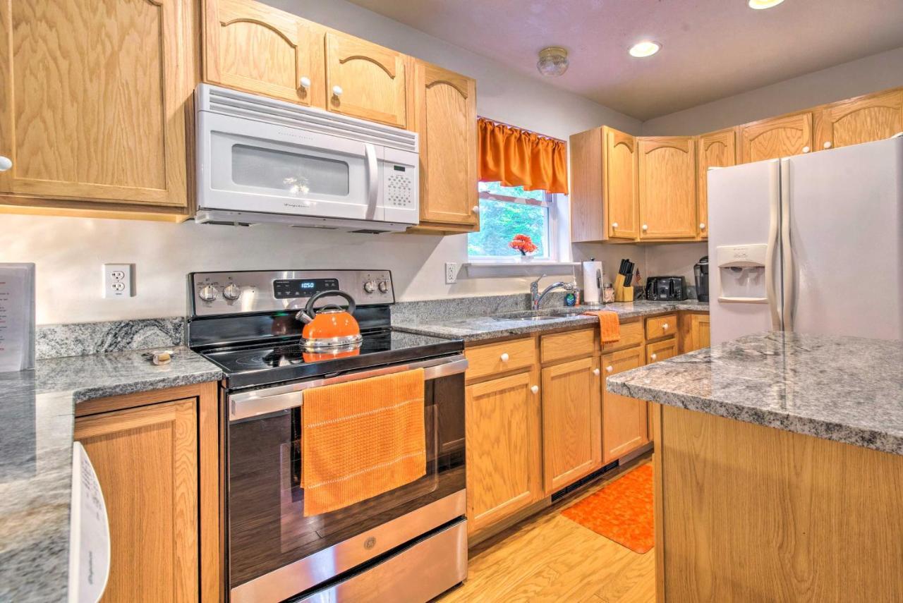 Family With Jacuzzi And 2 Game Rooms! Tobyhanna