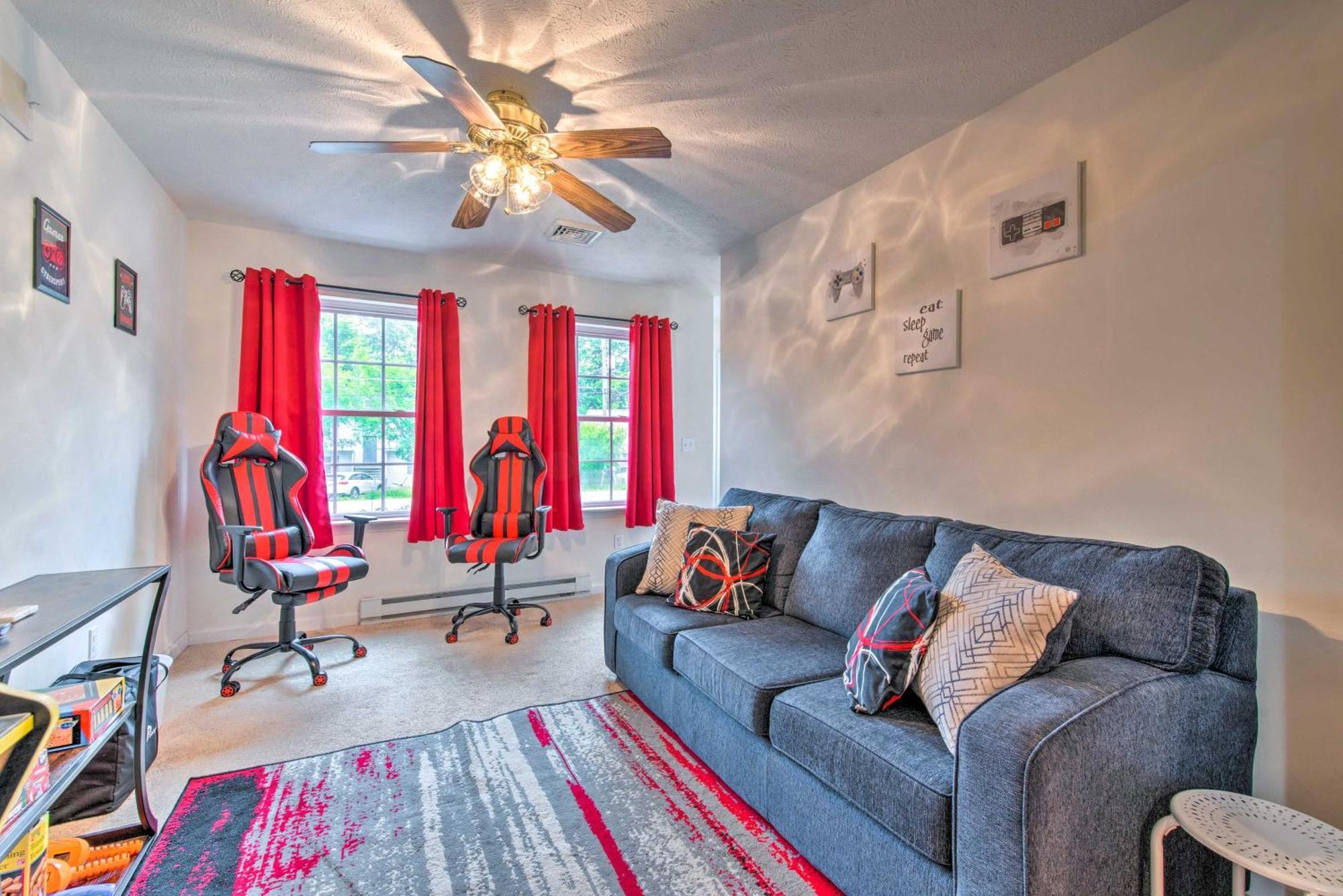 Family With Jacuzzi And 2 Game Rooms! *