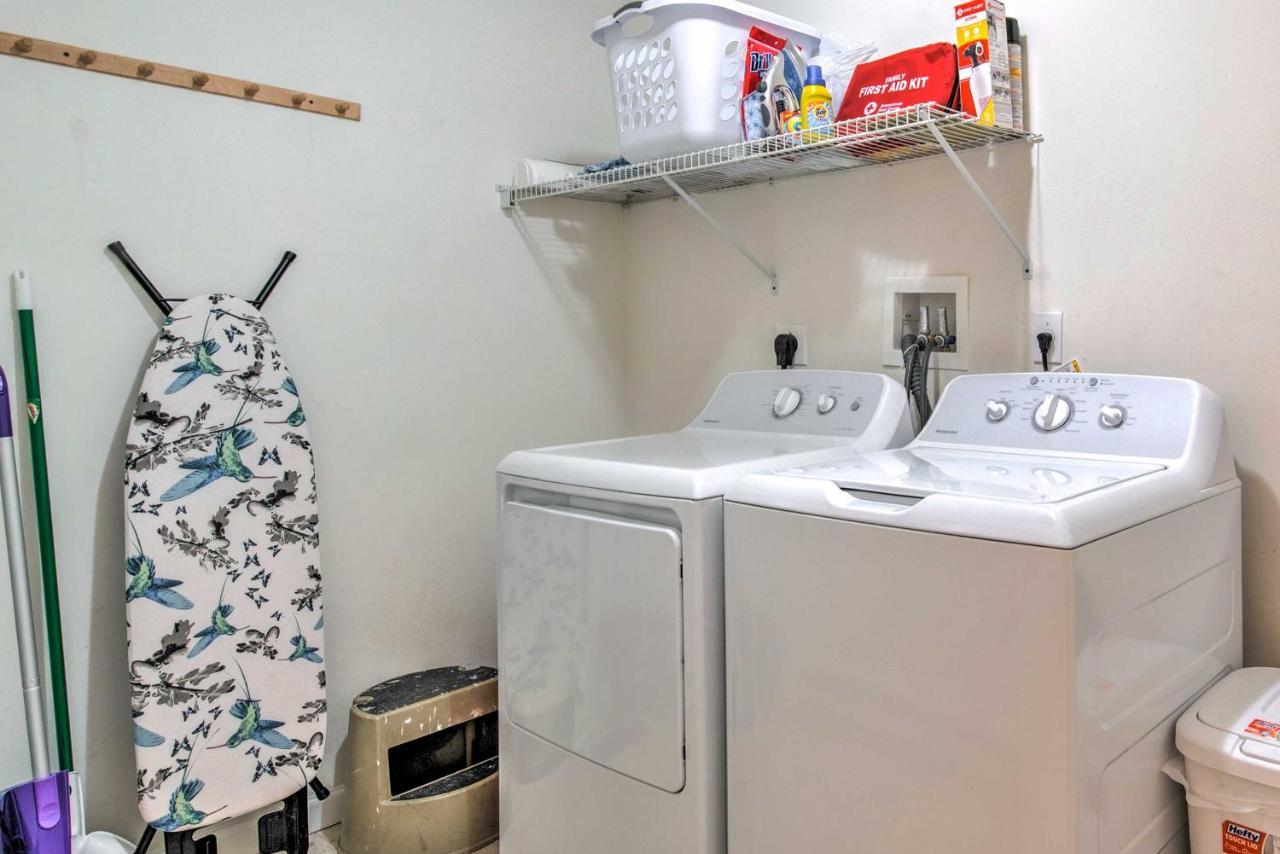Holiday home Family With Jacuzzi And 2 Game Rooms! Tobyhanna